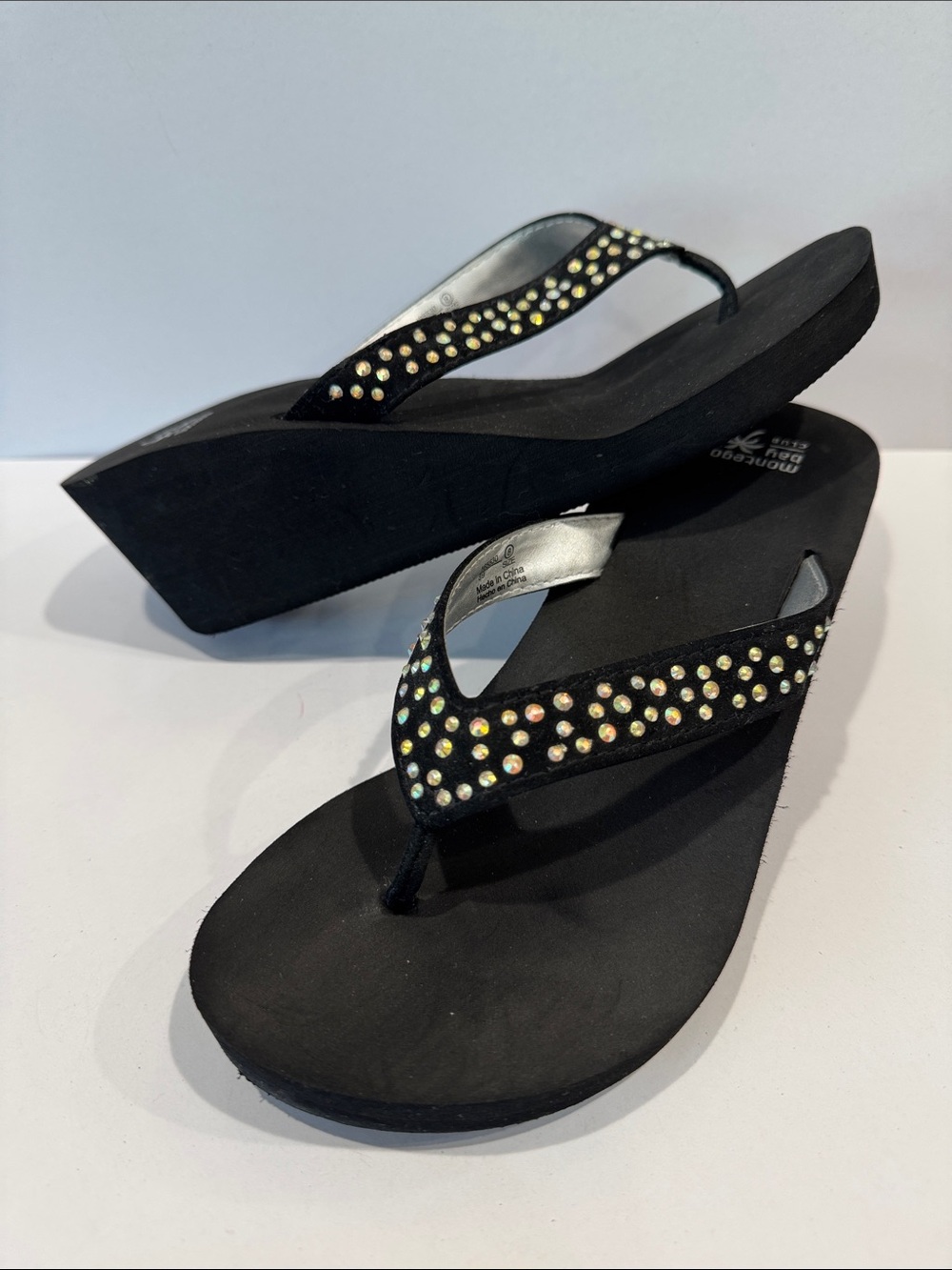 Montego Bay Black Crystal-Embellished Wedge Flip-Flop Sandals size 8 NWT